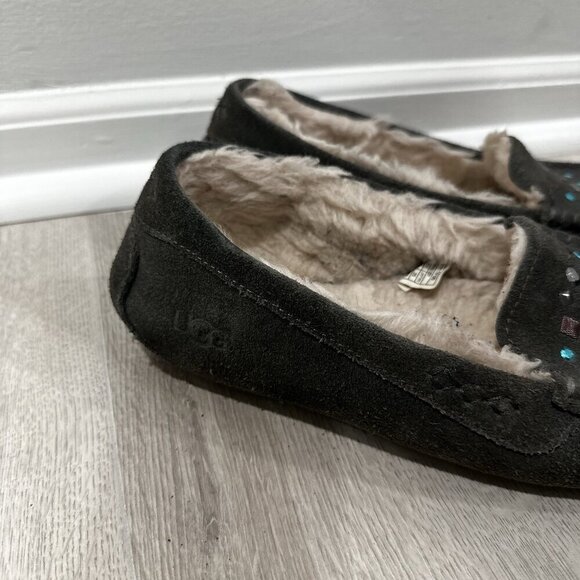 UGG Ansley Stud II Women's Moc Slippers Size 8‎ Gray Suede Sheepskin Slip On - Picture 3 of 12
